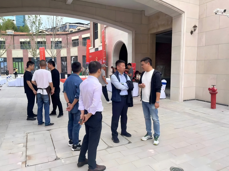 市國(guó)控集團(tuán)黨委書(shū)記、董事長(zhǎng)張志堅(jiān)帶隊(duì)開(kāi)展國(guó)慶安全檢查