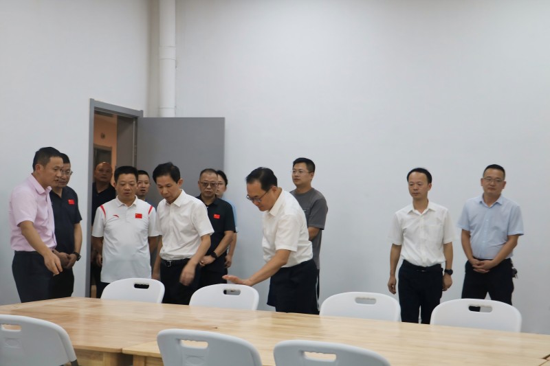 省體育局黨組書(shū)記、局長(zhǎng)李小平在九江調(diào)研2024年WTA江西網(wǎng)球公開(kāi)賽籌備工作情況